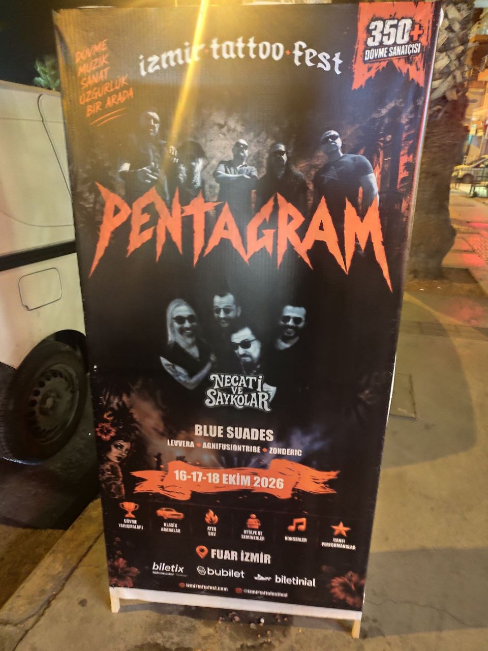 İzmir Tattoo Fest 2026 duyuru afişi: Pentagram, Necati ve Saykolar, Blue Suades, Levvera, Agnifusiontribe, Zonderic